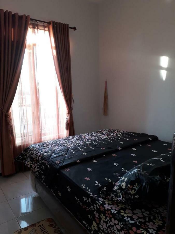 Villa Puncak Garuda A5 Бату Экстерьер фото
